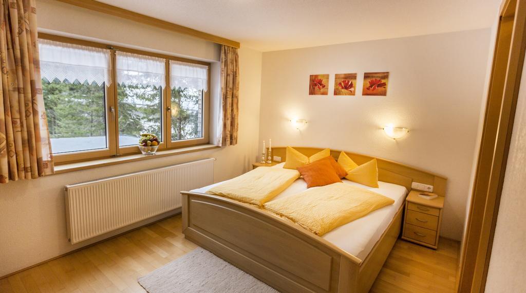 Haus Annette Lejlighedshotel Schröcken Eksteriør billede