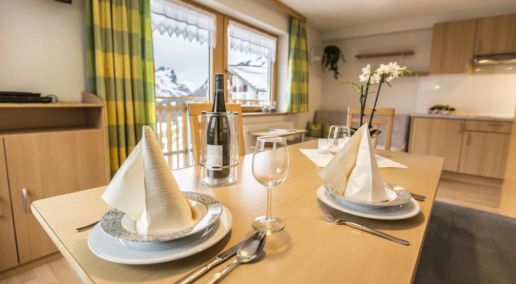 Haus Annette Lejlighedshotel Schröcken Eksteriør billede